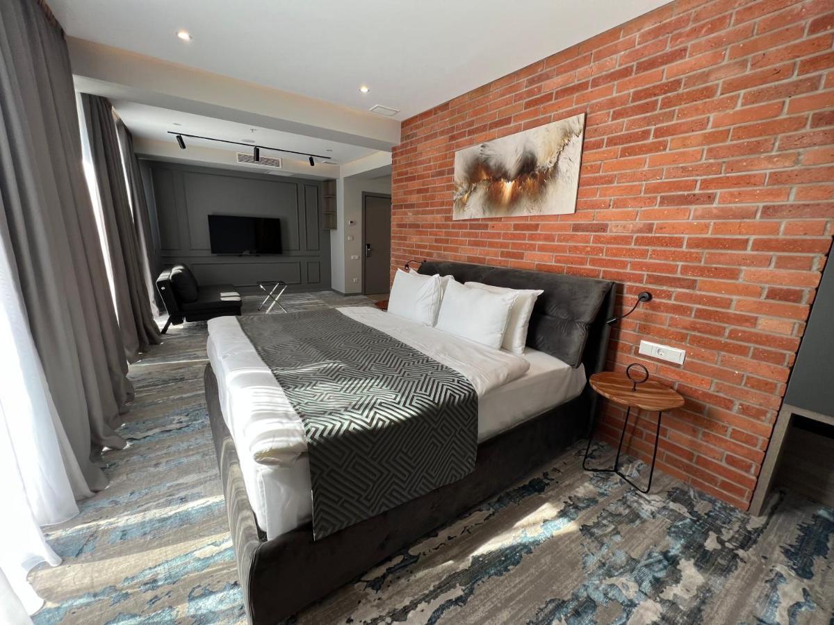 Hotel Address 9D Тбилиси Екстериор снимка