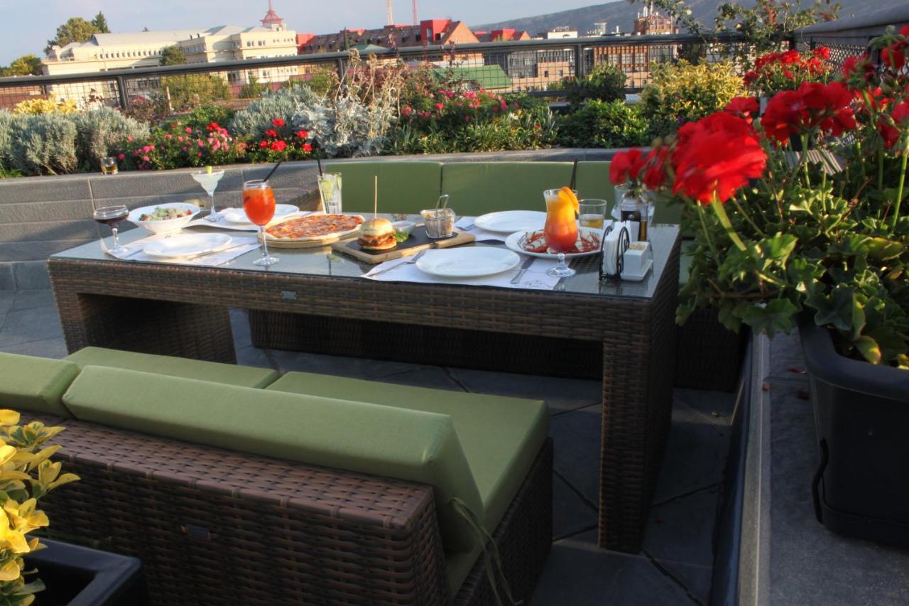 Hotel Address 9D Тбилиси Екстериор снимка